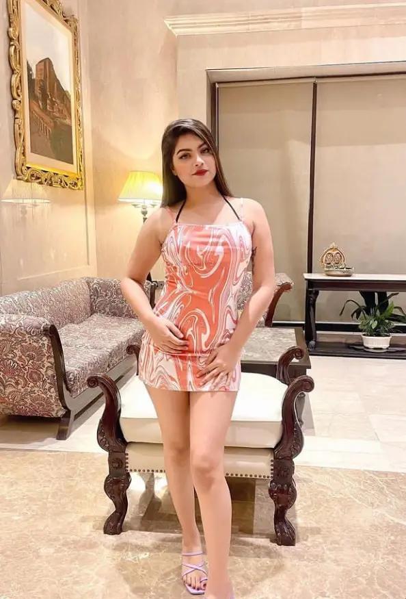 Better rate call girl located in delhi ready to meet