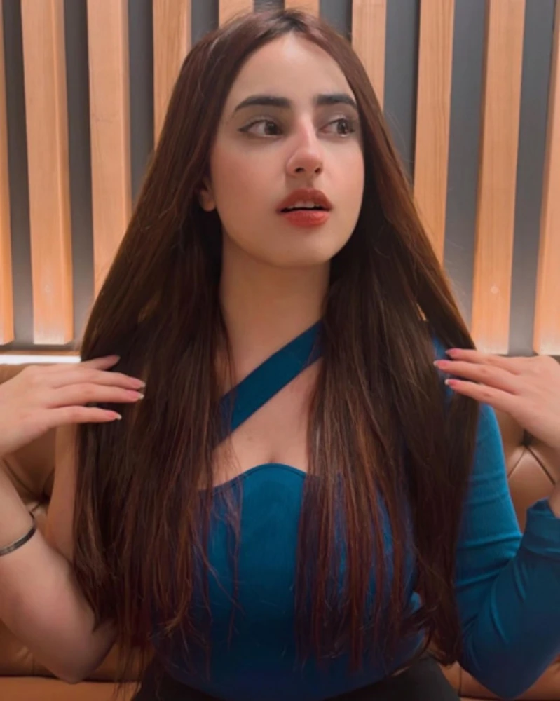 Archita — Model Call Girl in Prahlad Nagar, Ahmedabad — Hotel Visit, Ahmedabad