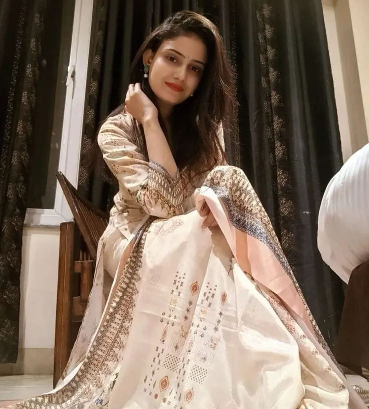 Cherry Thane | High Profile Escort in Thane Kolshet Road — Kolshet Road, Thane