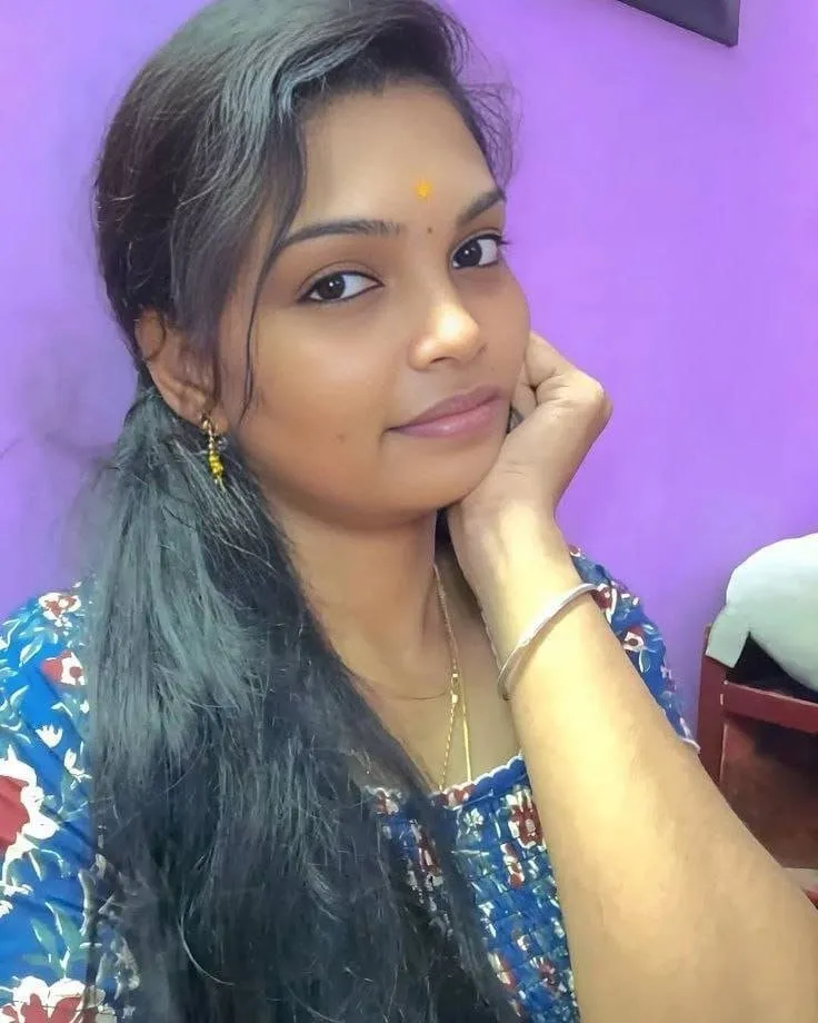Real Video Call & In-Person Service – Genuine Bangalore Call Girl
