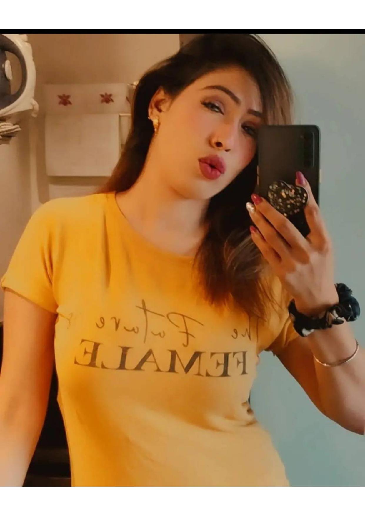 Seema Noida - Independent Call Girl in Sector 44, Noida