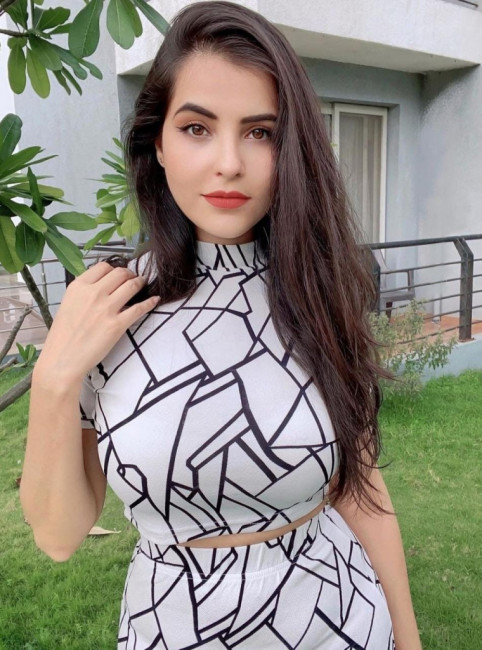 Model Call Girl in Bellandur Bangalore — Diya | Incall & Outcall 24/7 — Bellandur, Bangalore