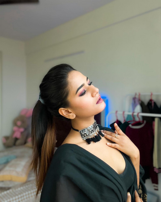 Housewife Call Girl in Banashankari Bangalore — Sana | Incall & Outcall 24/7 — Banashankari, Bangalore