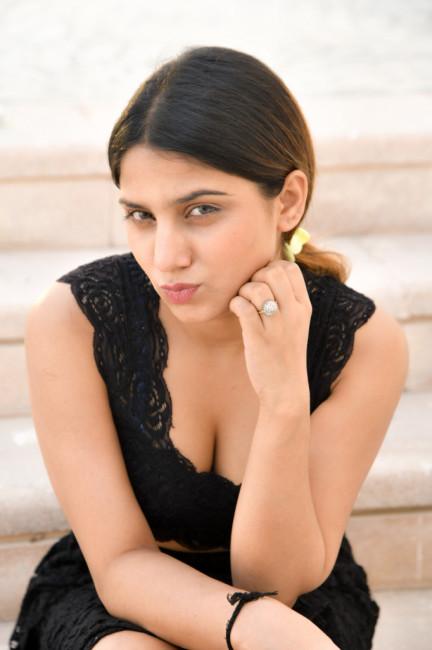 Hyderabad call girls numbers online booking